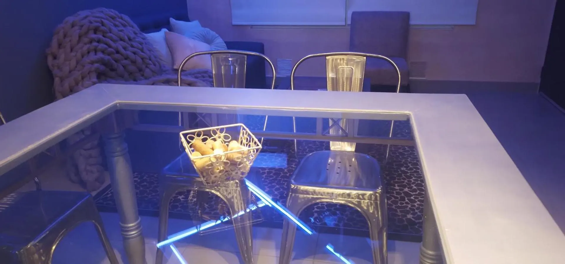 Apartamento EXCEPCIONAL 18 DEPARTAMENTO CON COCHERA - Vista a la MONTAÑA - Ciudad Mendoza- Zona Residencial